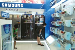 Vietnam Consumer electronic market Not dead, just experiencing consumer channel diversification